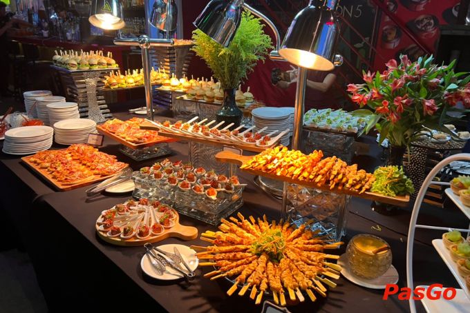 638908531019873730_quan-an-gan-san-bay-tan-son-nhat-1